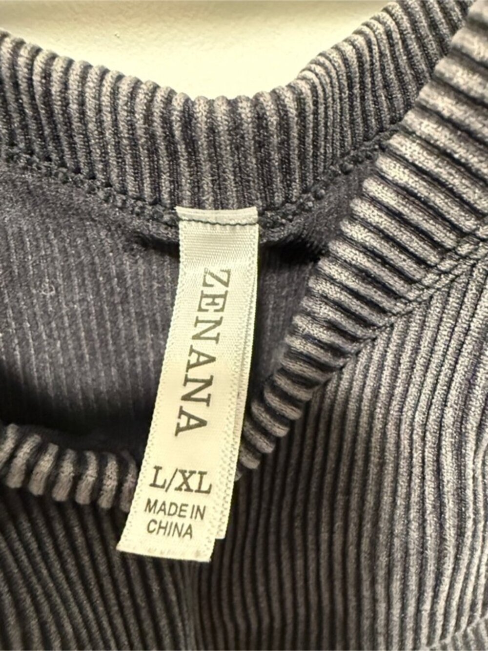 Brami Grey Ribbed Scoop Tank - Picture 2 of 4